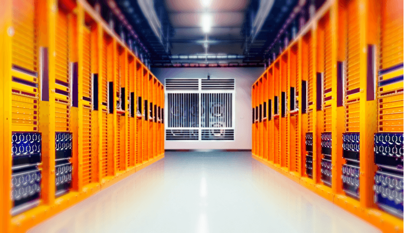 小鹏建成中国最大自动驾驶智算中心“扶摇”，核心模型训练时长从7天缩短至1小时